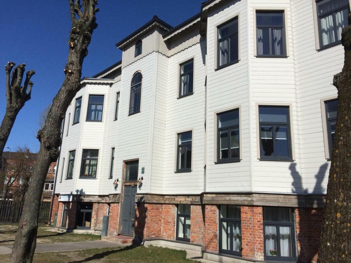 Simple&Elegant Apartment Liepāja Extérieur photo